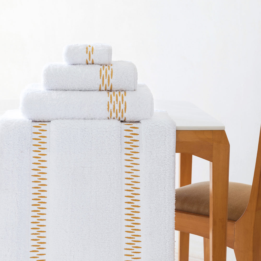 
                  
                    ALHAMBRA BATH RUG
                  
                